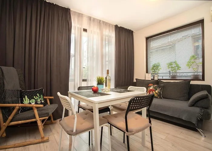Vera By Rv Apartments
